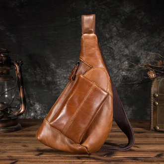 Men Quality Leather Chest Sling Bag for Male Vintage Casual Chest Sling Bag Design One Shoulder Daypack Crossbody Bag