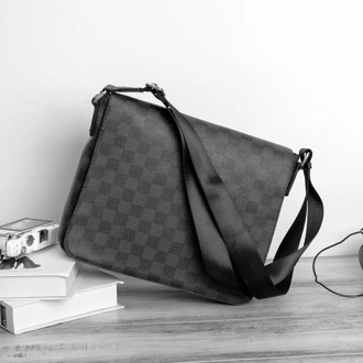 Mens Black Shoulder Bag Phone Crossbody Plaid Messenger Bag Ipad Business Work Fashion Designer Man 2020 Waterproof Sling Zipper