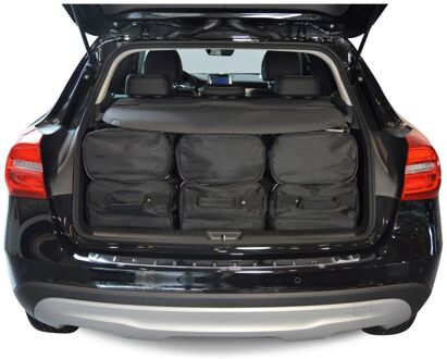 Mercedes-Benz GLA (X156) 2014-2020 suv Zwart