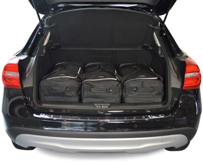 Mercedes-Benz GLA (X156) 2014-2020 suv Zwart