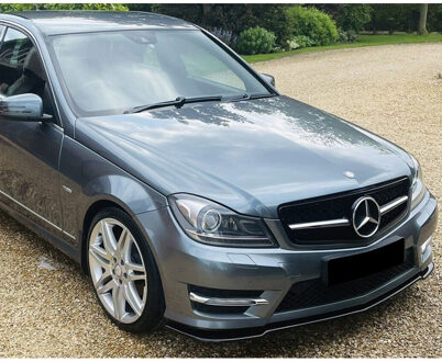 Mercedes Benz Oneway Voorspoilerlip Mercedes C-Klasse W204 AMG-Line Facelift 2011-2014 - Glanzend zwart OWFS01095