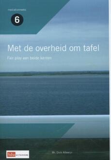 Met de overheid om tafel - Boek Dick Allewijn (9012389976)