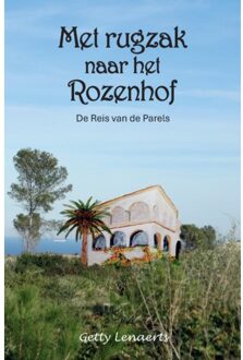 Met Rugzak Naar Het Rozenhof - Getty Lenaerts