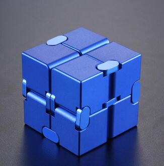 Metalen Infinity Vinger Angst Stress Cube, Huis Of Kantoor Decompressie Speelgoed, beste Voor Stress Angst Relief Voor Kids Volwassenen blauw