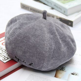 MIARA. L alfabet geborduurde chenille baret casual mode achthoekige hoed vrouwen veelzijdige pompoen hoed type6