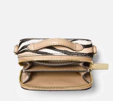 Michael Kors Accessories Michael Kors Estelle Micro Trunk Crossbody Bag in Camel - maat Dieren