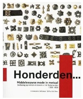 Middeleeuwse mode in metaal - Boek Marlieke Ernst (9089321101)