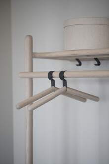 Milford houten kledinghanger whitewash Bruin