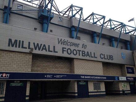 Millwall vs Blackburn Rovers (Championship) (Vliegtuig)