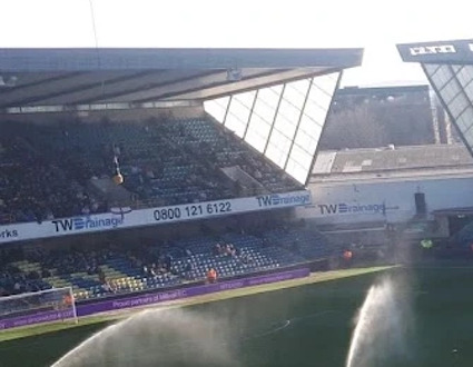 Millwall vs Swansea City (Championship) (Vliegtuig)
