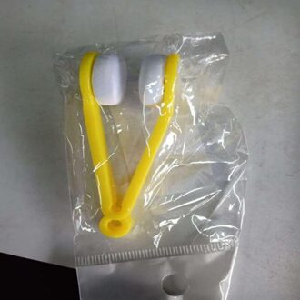 Mimi Draagbare Multifunctionele Bril Schoonmaken Wrijven Twee-Side Bril Borstel Microfiber Brillen Cleaner Bril Cleaning Tools geel