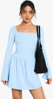 Mini-Jurk Met Vierkante Hals, Verlaagde Pasvorm En Puffball Zoom, Powder Blue - 44