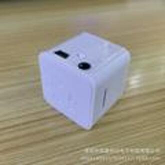 Mini Maat Portable Anti-Elektromagnetische Interferentie Muziekspeler MP3 Kubus Vorm Audio Player Ondersteuning Tf Card Speaker wit