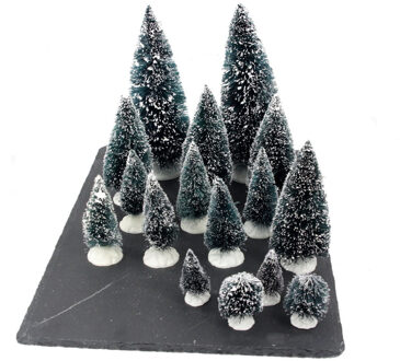 Miniatuur boompjes met sneeuw - 16x stuks - groen - kunststof -? verschillende maten - kerstdorp