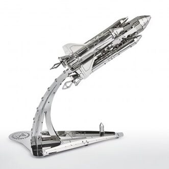 Model-spaceshuttle van metaal