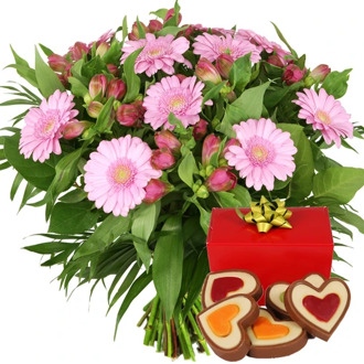 Moederdag voordeelboeket + hartjes chocolade