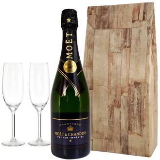 Moët Nectar Glazen & Bonbons