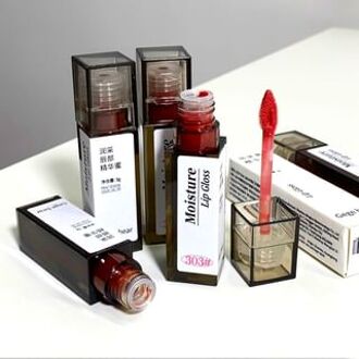 Moisture Lip Gloss - (1-3) #302 -3g