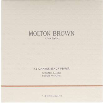 Molton Brown Re-Charge Black Pepper Geurkaars 600g - Luxe Huissfeer