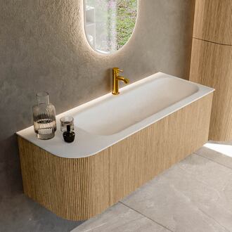 Mondiaz KURVE 125 cm Onderkast Greeploos 1 Lade Met Deuren Oak, Wastafel Solid Surface Rechts Talc 1 Kraangat Zonder Spiegel (KRVBGM125L1L1D1KR-Oak/Tal)