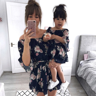 Mother Daughter Dresses family matching clothes mommy and me clothing Women Kids Girl Floral Off shoulder Beach Dress Elegant