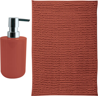 MSV badkamer droogloop mat - Milano - 40 x 60 cm - met bijpassend zeeppompje - terracotta - Badmatjes Bruin