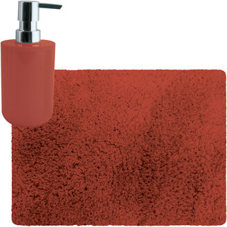 MSV badkamer droogloop tapijt - Langharig - 50 x 70 cm - incl zeeppompje zelfde kleur - terracotta
