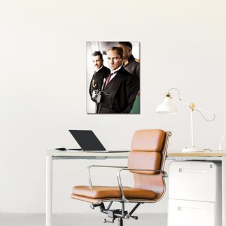 Mustafa Kemal Ataturk In Hand Dürbünüyle Op Board Canvas Schilderij 35X50 Cm