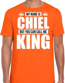 Naam cadeau t-shirt - name Chiel - call me King - oranje - heren L