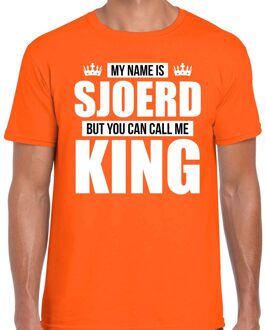 Naam cadeau t-shirt - name Sjoerd - call me King - oranje - heren L
