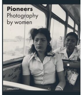 nai010 uitgevers/publishers Pioneers - Photography By Women - Elwin Hendrikse
