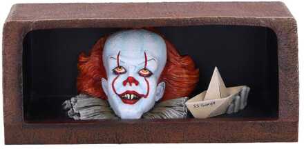 Nemesis Now It Figure Pennywise Drain 8 cm