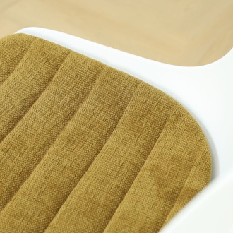 Nena-Liv eetkamerstoel wit met mosgroen zitkussen - houten onderstel