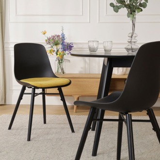 Nena-Liv eetkamerstoel zwart met okergeel zitkussen - zwart houten onderstel