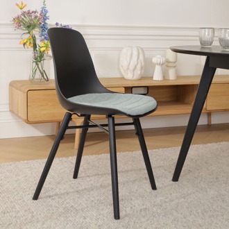 Nena-Liv eetkamerstoel zwart met zacht groen zitkussen - zwart houten onderstel