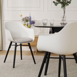 Nena-Liz eetkamerstoel wit met beige zitkussen - zwart houten onderstel