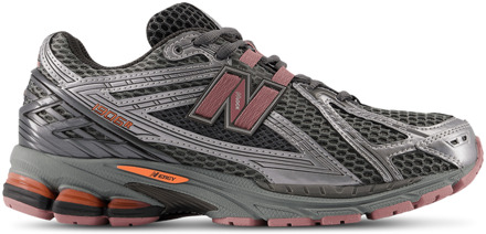 New Balance 1906R Sneakers Dames - Zilver - Maat 38.5 - Leer Silver