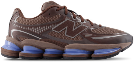 New Balance 2000 Sneakers Heren - Bruin - Maat 44 - Leer Brown