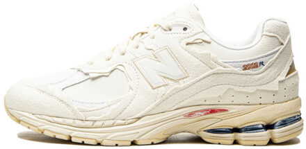 New Balance 2002r protection pack sea salt - maat 46,5 Wit