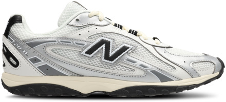 New Balance 204L Sneakers Dames - Bruin - Maat 39.5 - Mesh/Synthetisch Brown