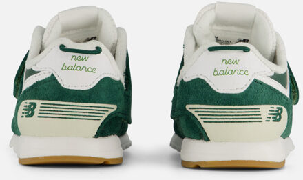 New Balance 574 Sneakers groen Suede - 19