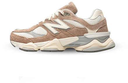 New Balance 9060 driftwood - maat 40,5 Beige