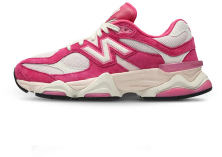 New Balance 9060 fuchsia pink - maat 44,5 Roze