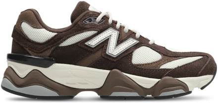 New Balance 9060 Kindersneakers - Bruin - Maat 38.5 - Nubuck Brown