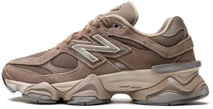 New Balance 9060 mushroom timberwolf - maat 36 Bruin