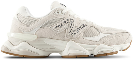 New Balance 9060 Sneakers Dames - Grijs - Maat 39.5 - Mesh/Synthetisch Grey