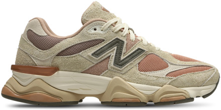 New Balance 9060 Sneakers Heren - Beige - Maat 41.5 - Suède
