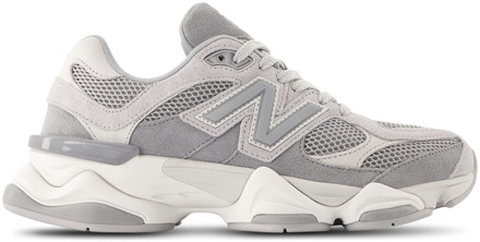 New Balance 9060 Sneakers Heren - Grijs - Maat 42.5 - Leer Grey
