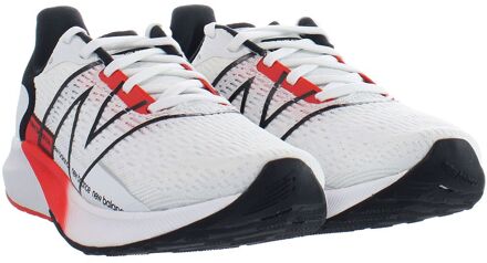 New Balance FuelCell Propel v2 Wit Dames Hardlooptrainers - maat EU 37.5 / UK 4.5