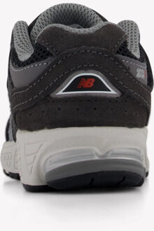 New Balance Iv2002 unisex sneakers in Houtskool - 23